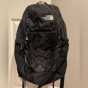 Black North Face Recon Backpack NWOT